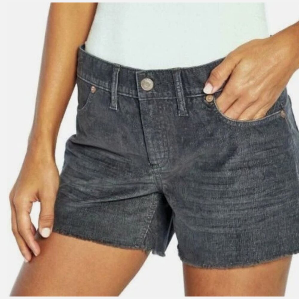 Gap * Corduroy Cut Off Frayed Hem Mid Rise Shorts * Women’s Size 6